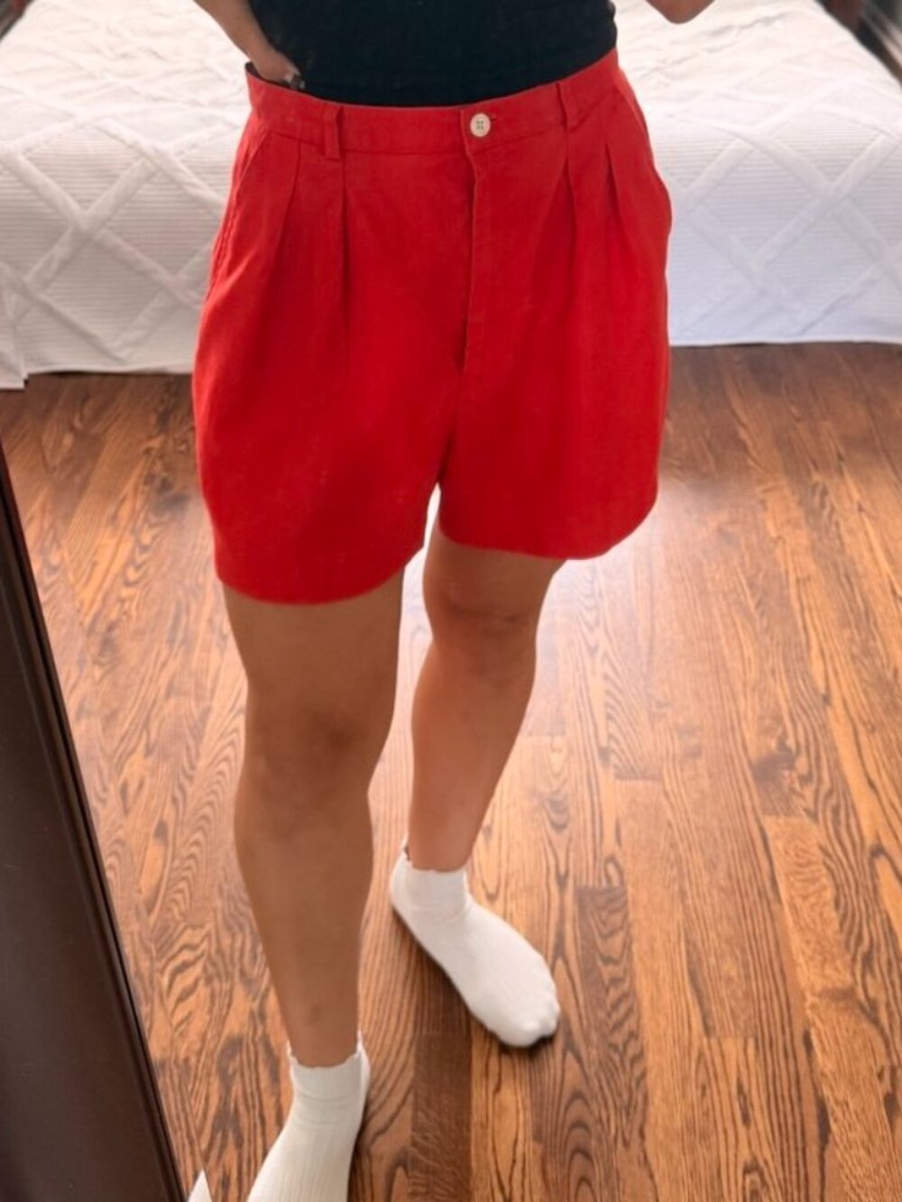 Vintage Talbots 100% Linen Red Pleated High Waisted Shorts
